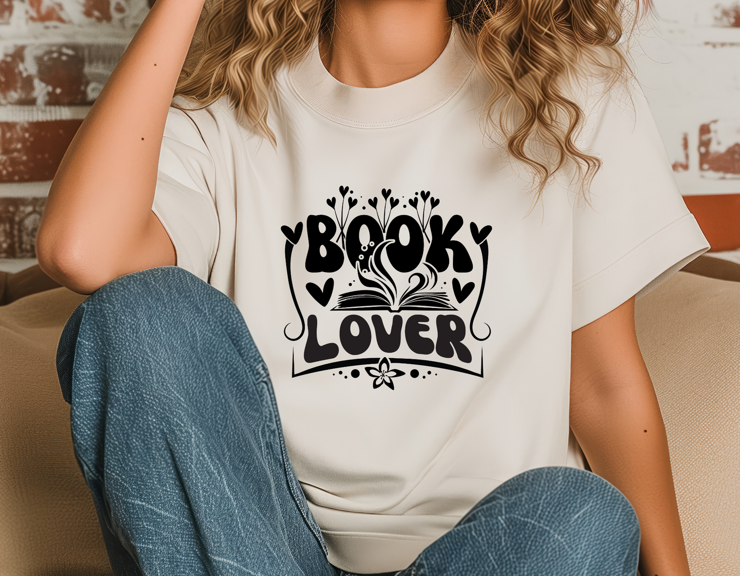 Floral book lover t-shirt